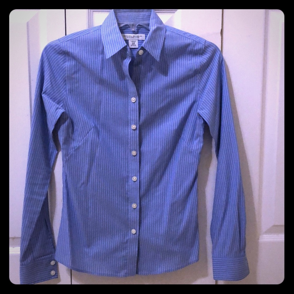 Banana Republic Non-Iron fitted button down shirt